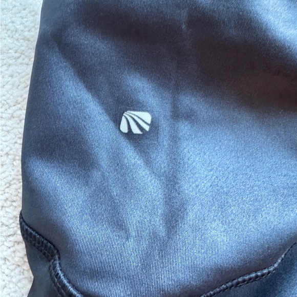 Work out shorts - Picture 3 of 4